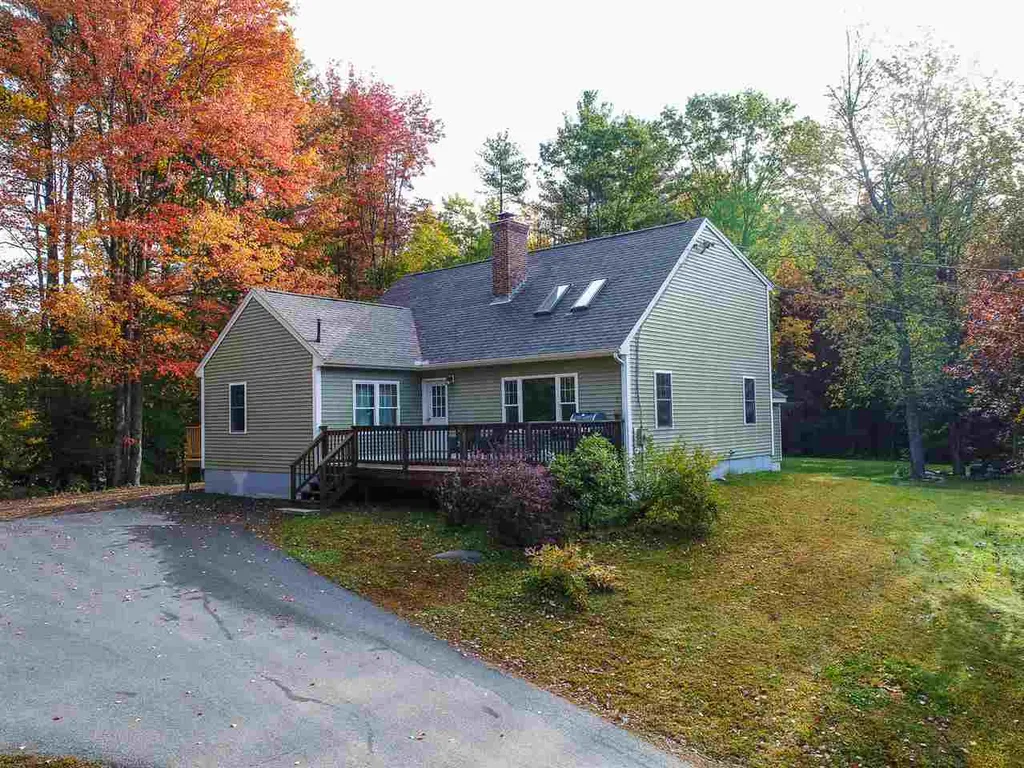 14 Rustic Lane New Boston, NH