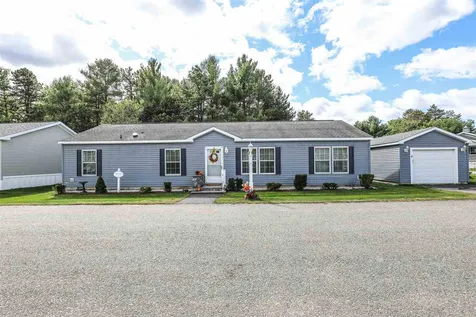 15 Lupine Way Manchester NH 03109