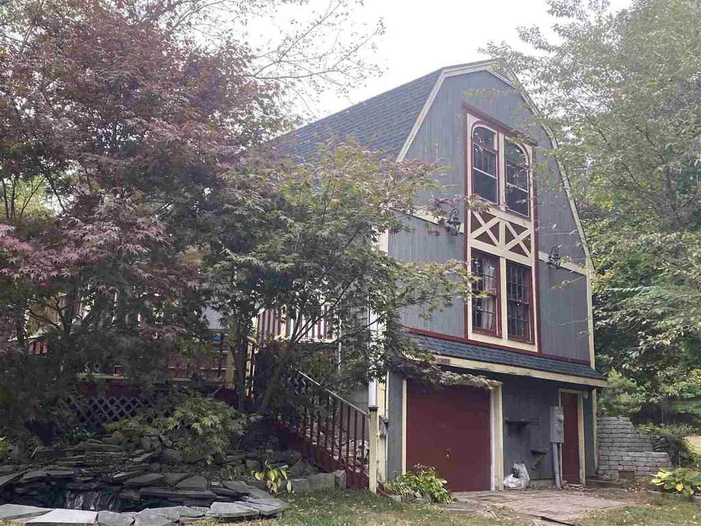 24 Blake Road Epping NH 03042