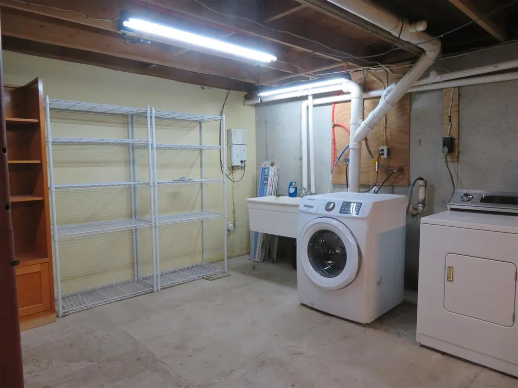 24 Blake Road Epping NH 03042