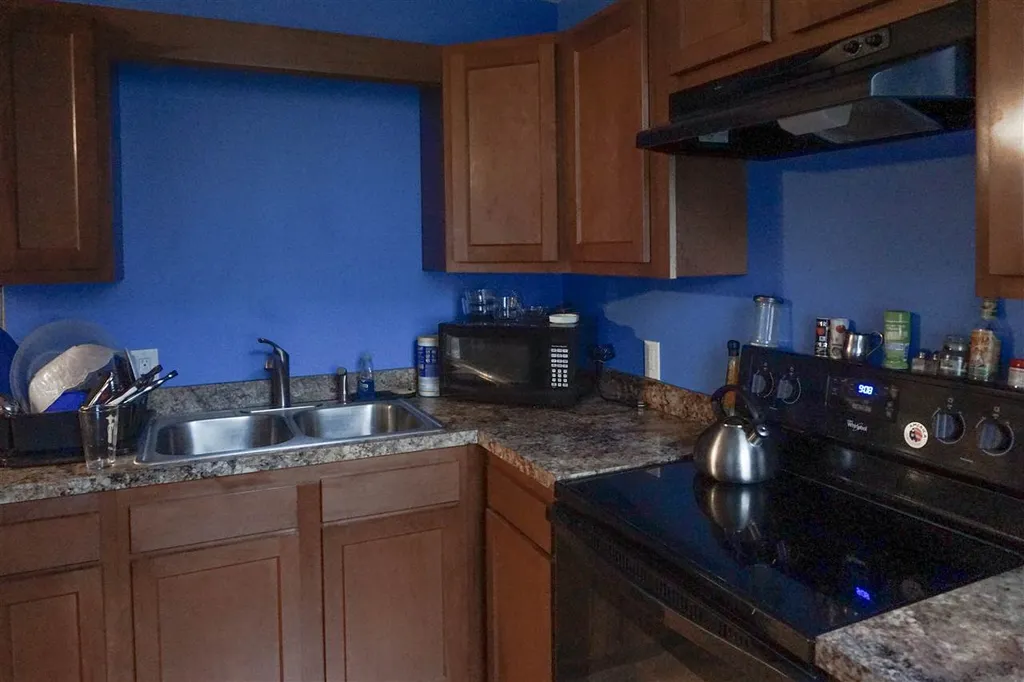 612 Howe Street Manchester NH 03103