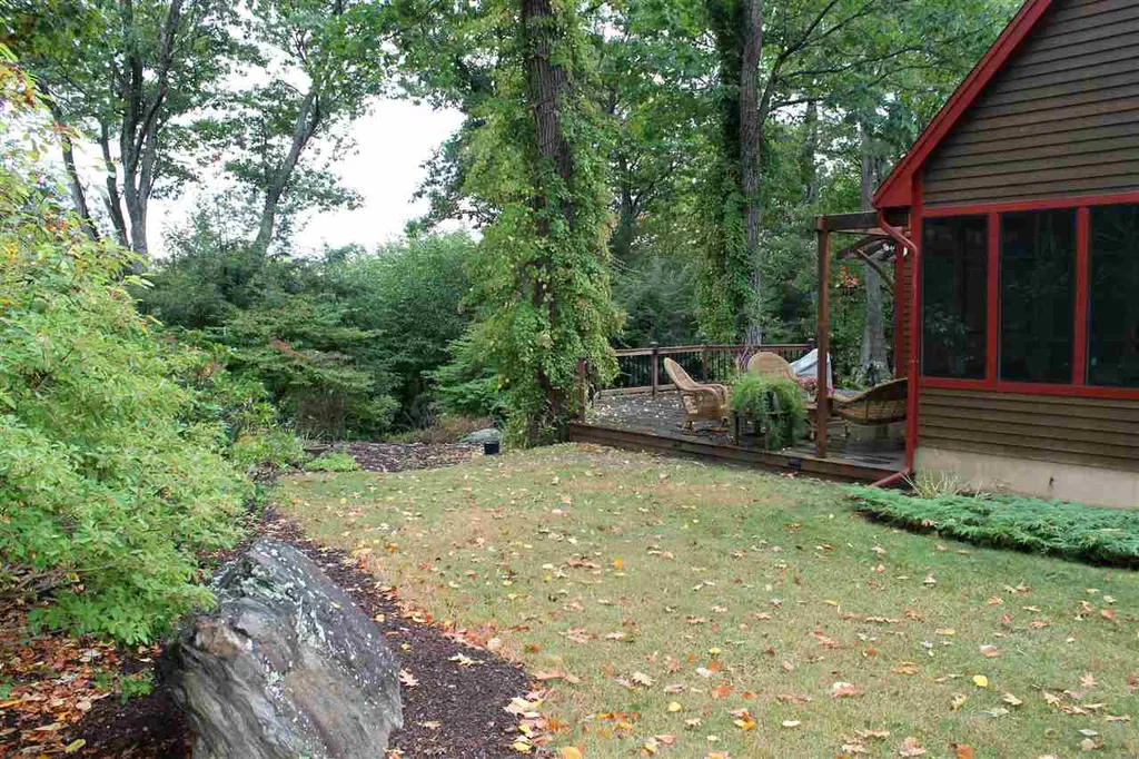 66 Ridgeview Lane New Boston NH 03070