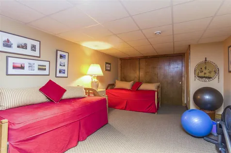 66 Ridgeview Lane New Boston NH 03070