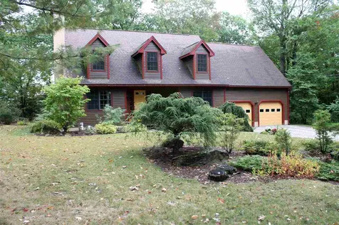 66 Ridgeview Lane New Boston NH 03070