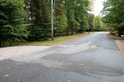 66 Ridgeview Lane New Boston NH 03070