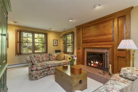 66 Ridgeview Lane New Boston NH 03070