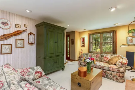66 Ridgeview Lane New Boston NH 03070