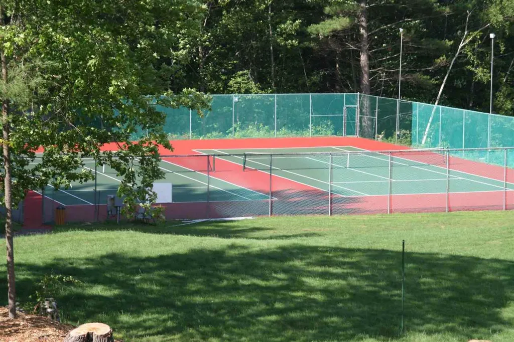 246 Snowood Drive Thornton NH 03285