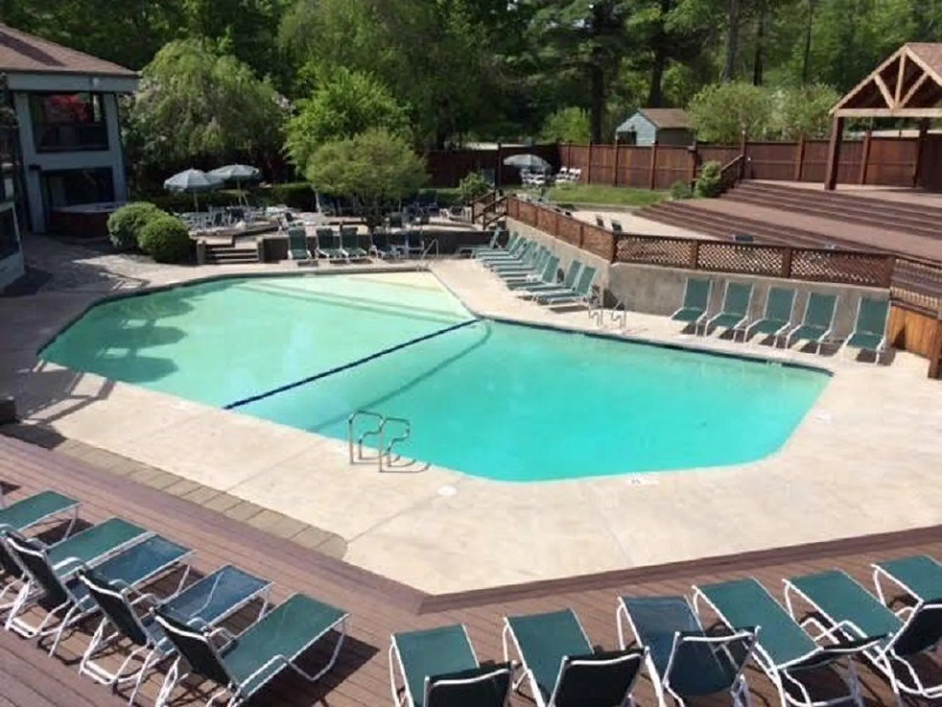 246 Snowood Drive Thornton NH 03285