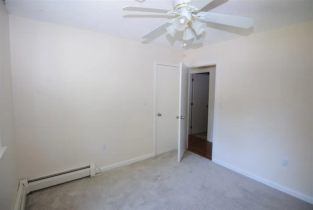 31 New Searles Road Nashua NH 03062