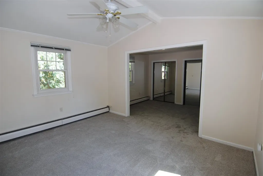 31 New Searles Road Nashua NH 03062