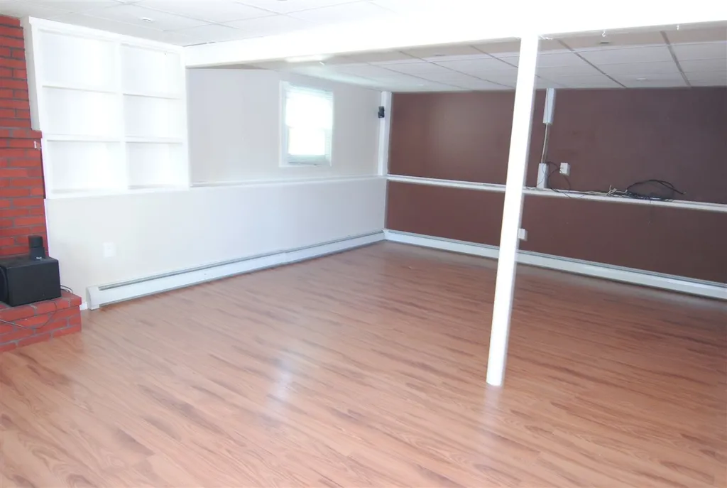 31 New Searles Road Nashua NH 03062