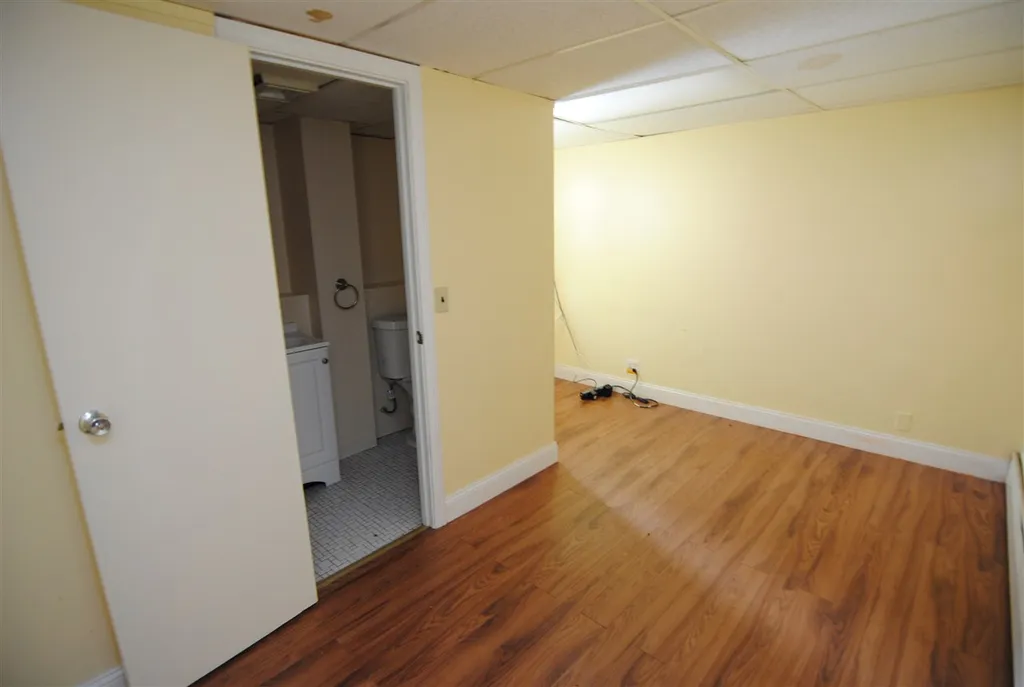 31 New Searles Road Nashua NH 03062