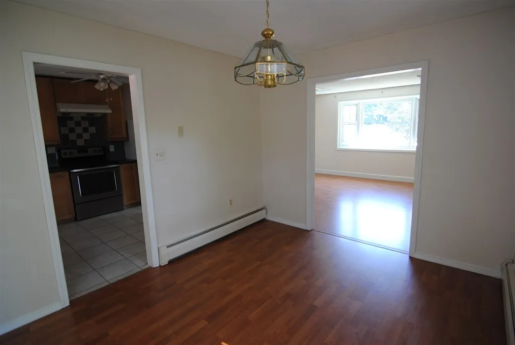 31 New Searles Road Nashua NH 03062