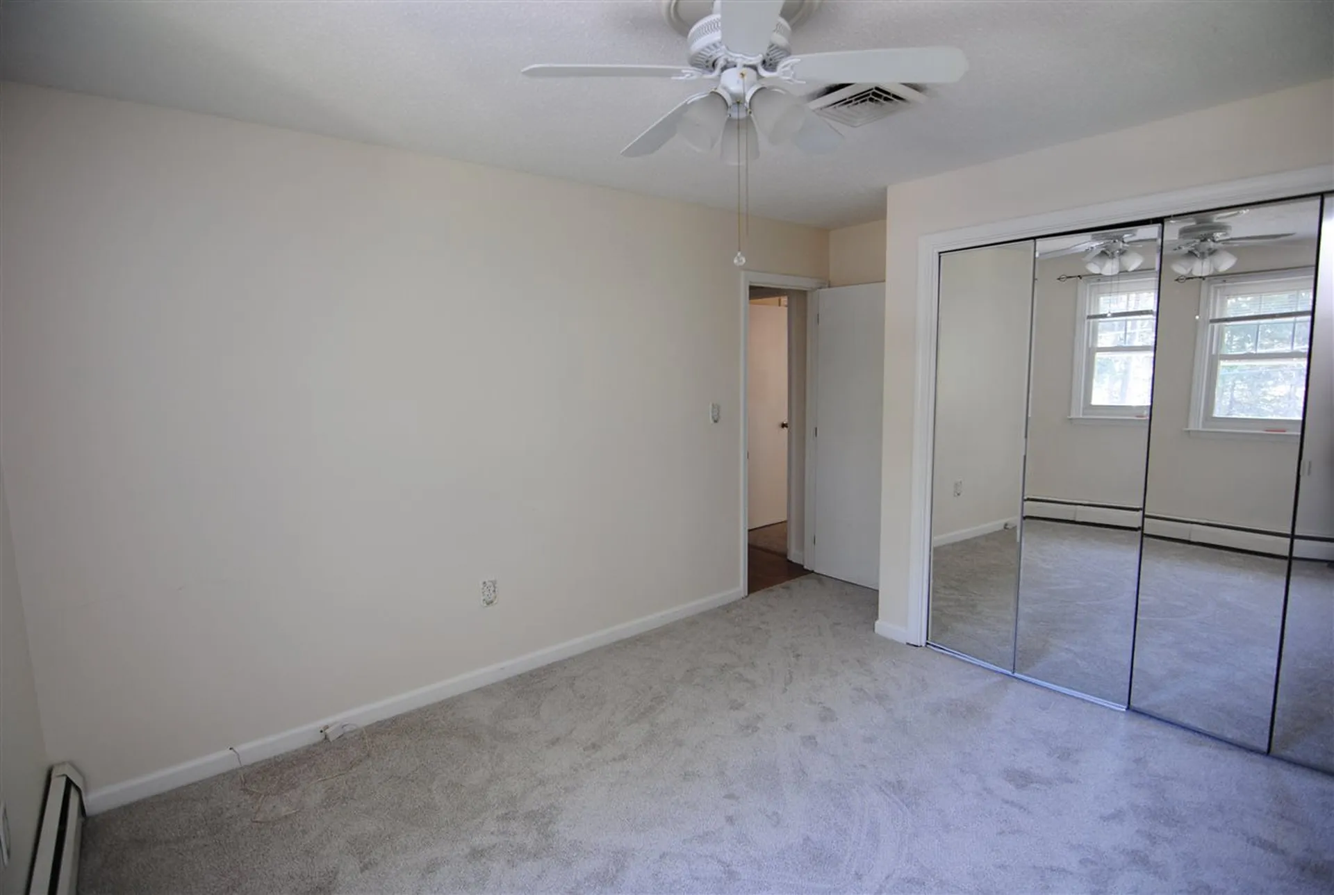 31 New Searles Road Nashua NH 03062