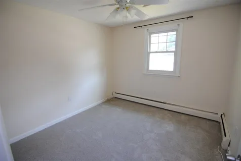 31 New Searles Road Nashua NH 03062