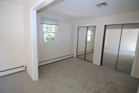 31 New Searles Road Nashua NH 03062
