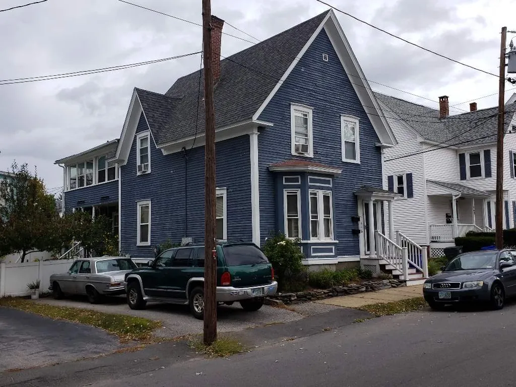 162 Brook Street Manchester NH 03104