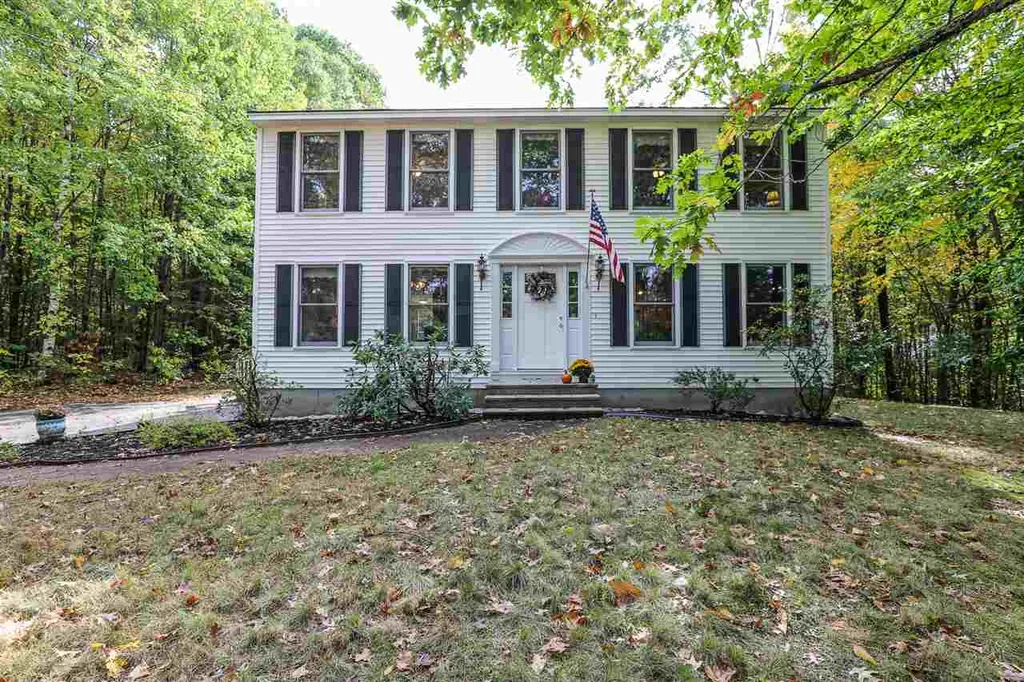 33 Ginger Drive Goffstown NH 03045