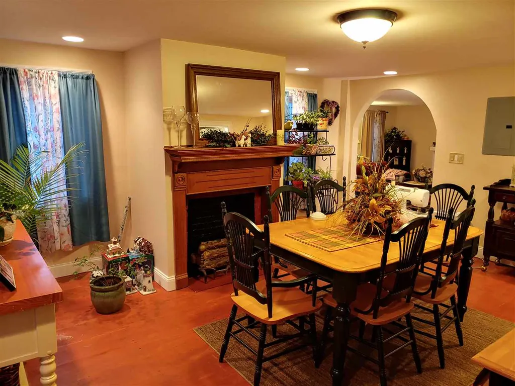 215-217 High Street Somersworth NH 03878