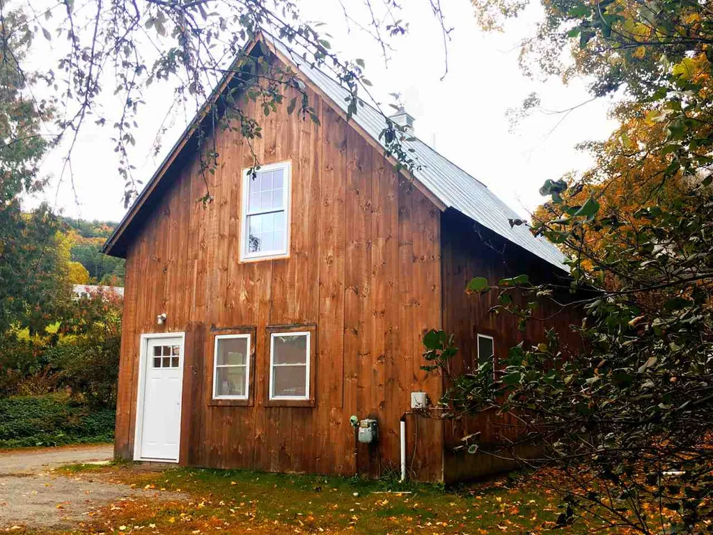 2748 East Woodstock Road Woodstock VT 05091