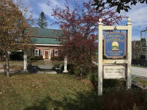 2748 East Woodstock Road Woodstock VT 05091