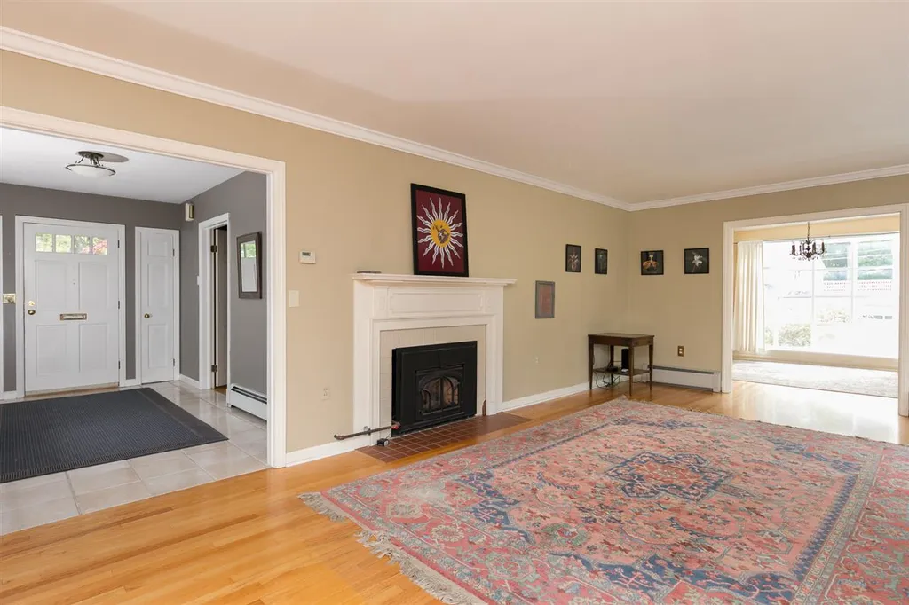 37 Ridgewood Drive Burlington VT 05408