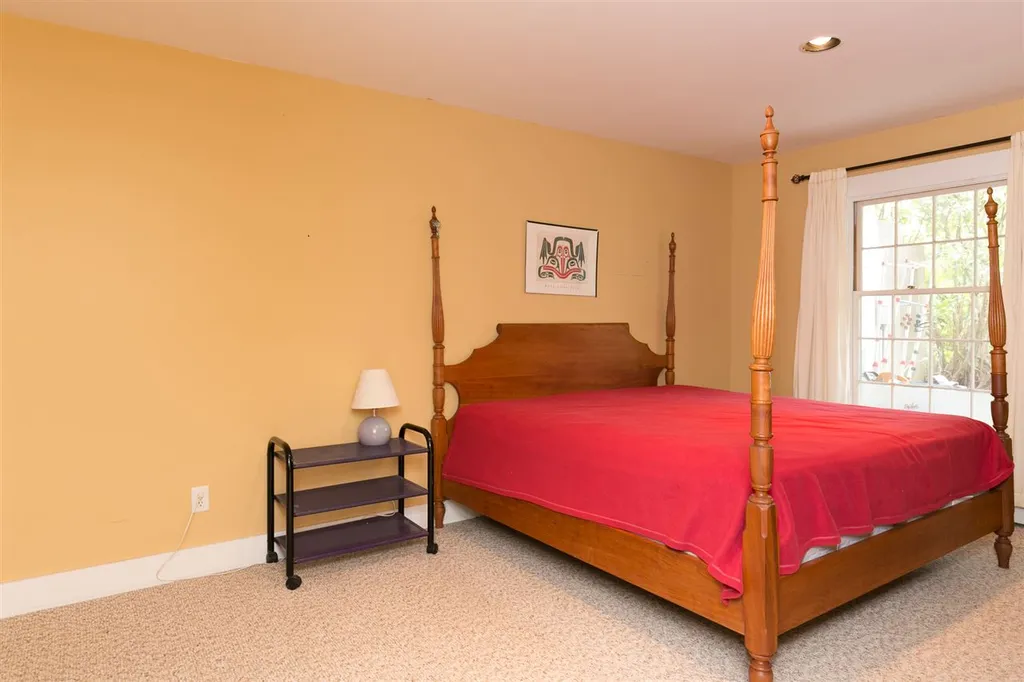 37 Ridgewood Drive Burlington VT 05408