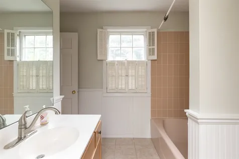 37 Ridgewood Drive Burlington VT 05408