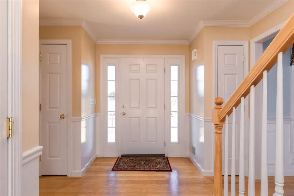 37 Thurston Drive Lee NH 03861