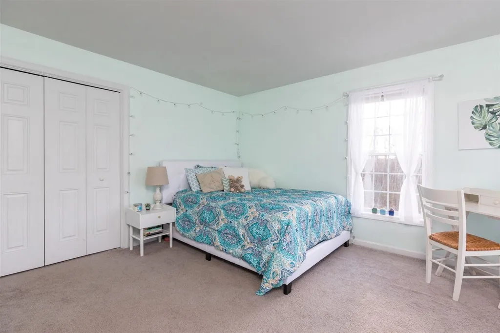 37 Thurston Drive Lee NH 03861