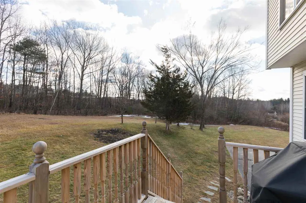 37 Thurston Drive Lee NH 03861