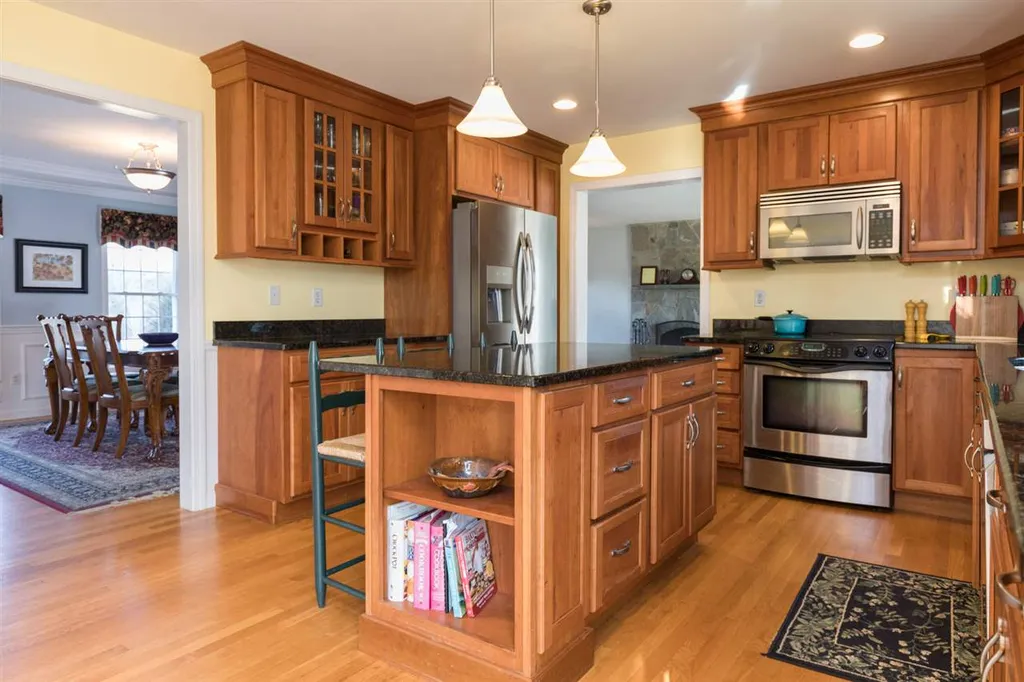 37 Thurston Drive Lee NH 03861