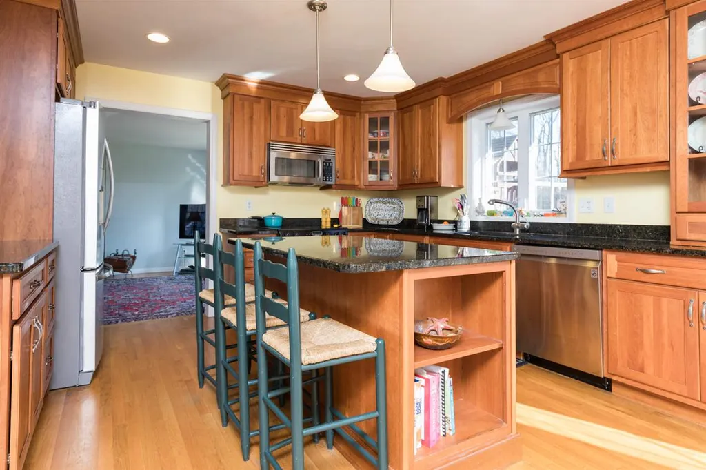 37 Thurston Drive Lee NH 03861