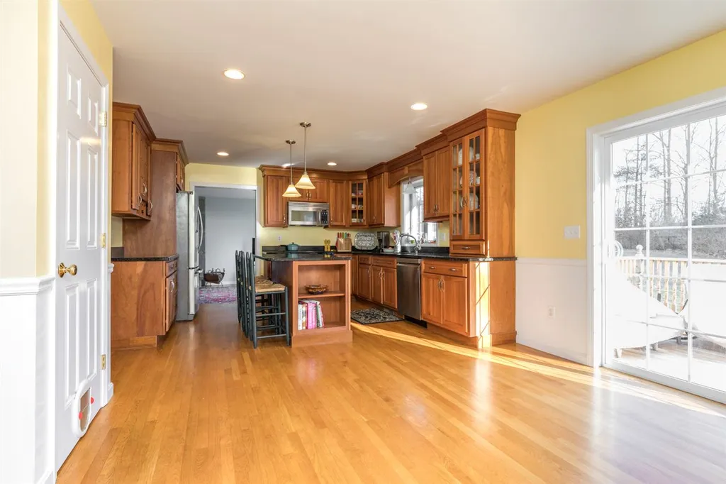 37 Thurston Drive Lee NH 03861