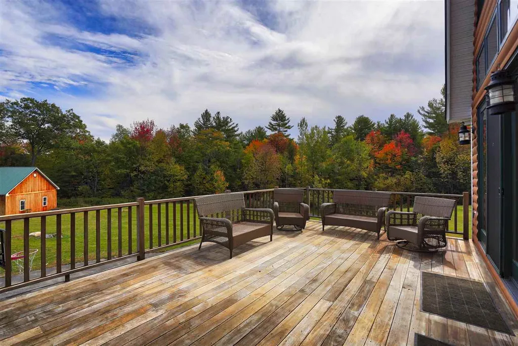 746 River Road Weare NH 03281