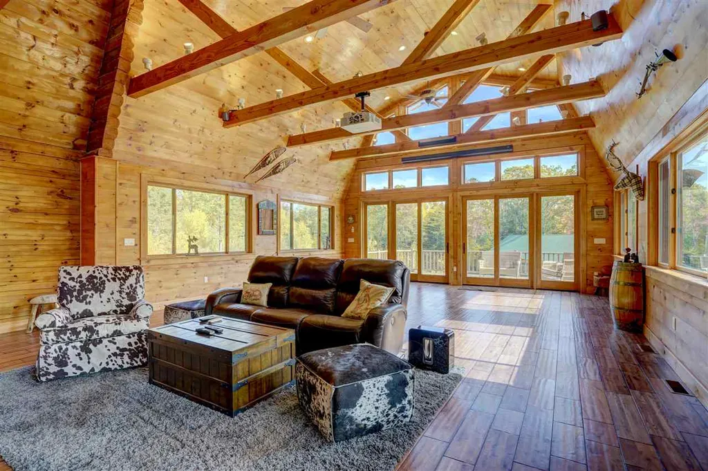 746 River Road Weare NH 03281