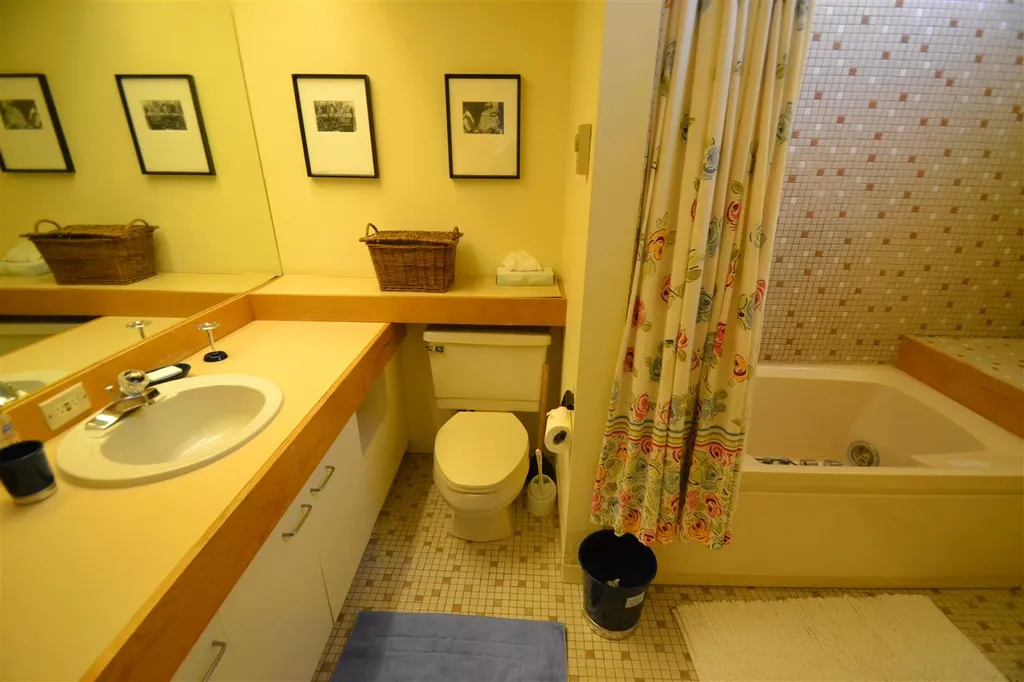 213 Club Sugarbush North Road Warren VT 05674