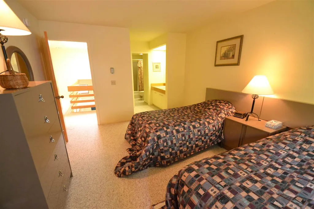 213 Club Sugarbush North Road Warren VT 05674