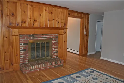 1 Langdon Avenue Exeter NH 03833