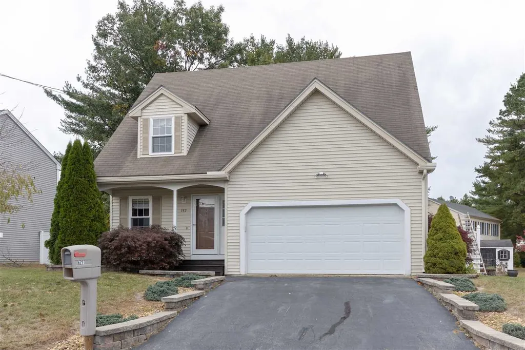 752 Brent Street Manchester NH 03103