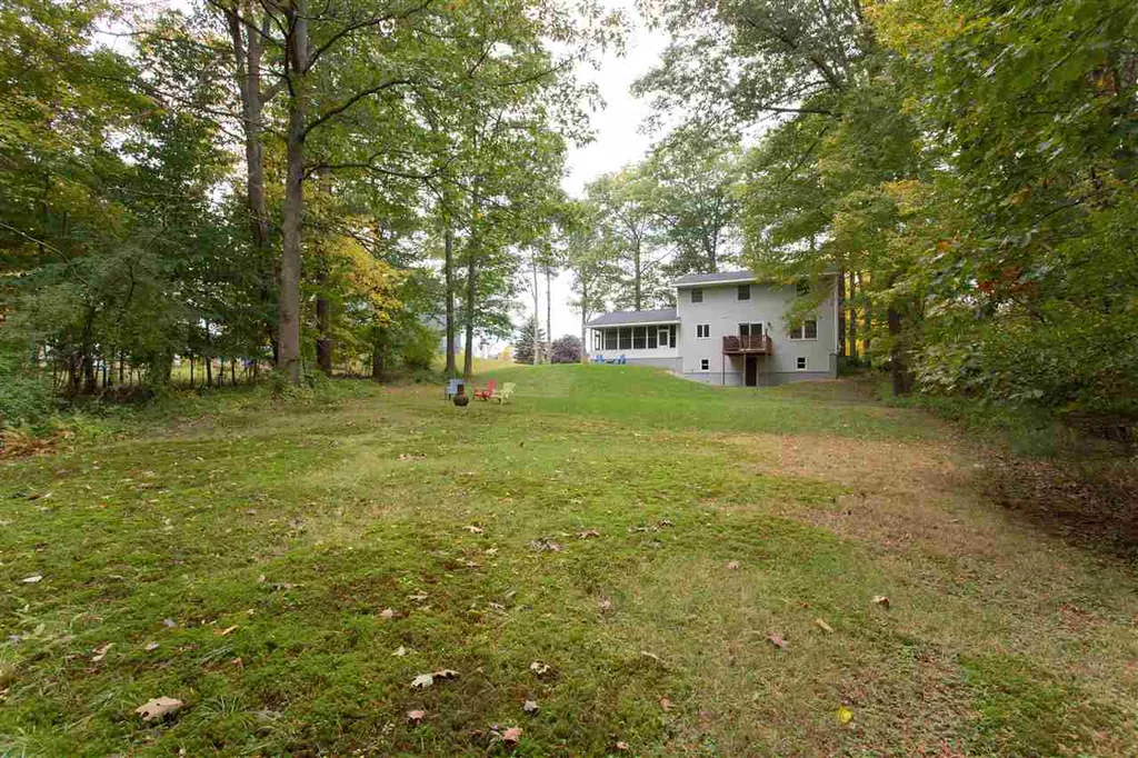 7 French Cross Road Madbury NH 03823
