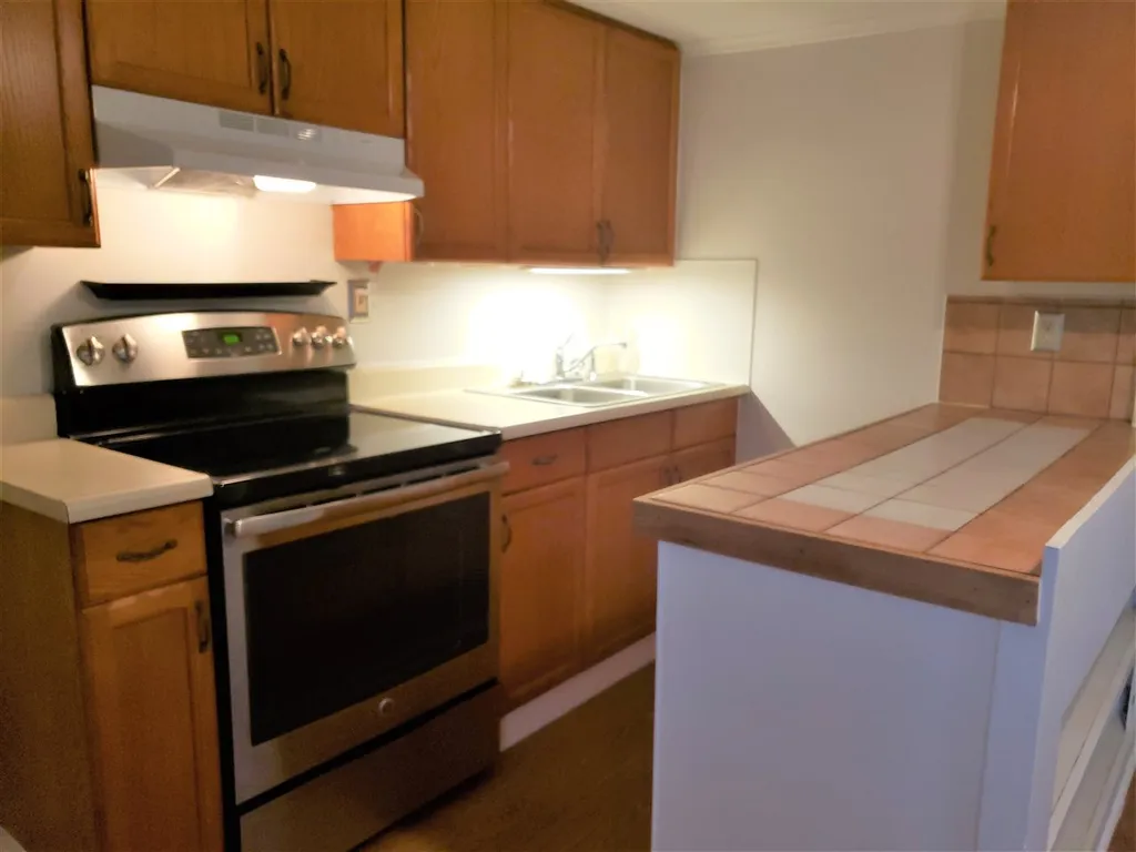 29 Pearl Street Laconia NH 03246