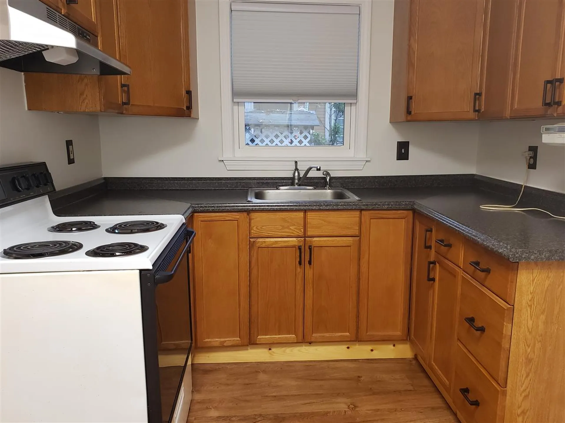 29 Pearl Street Laconia NH 03246