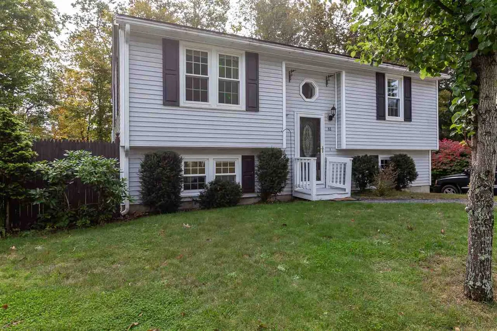 61 Woodlands Drive Epping NH 03042