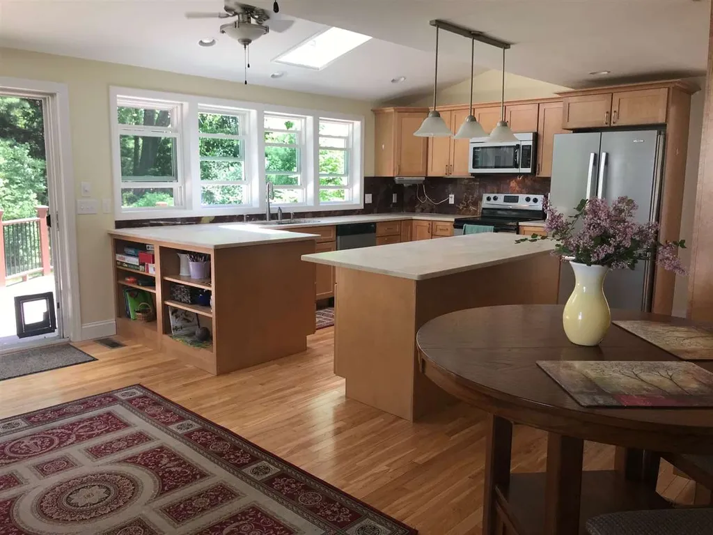 30 Victoria Drive South Burlington VT 05403