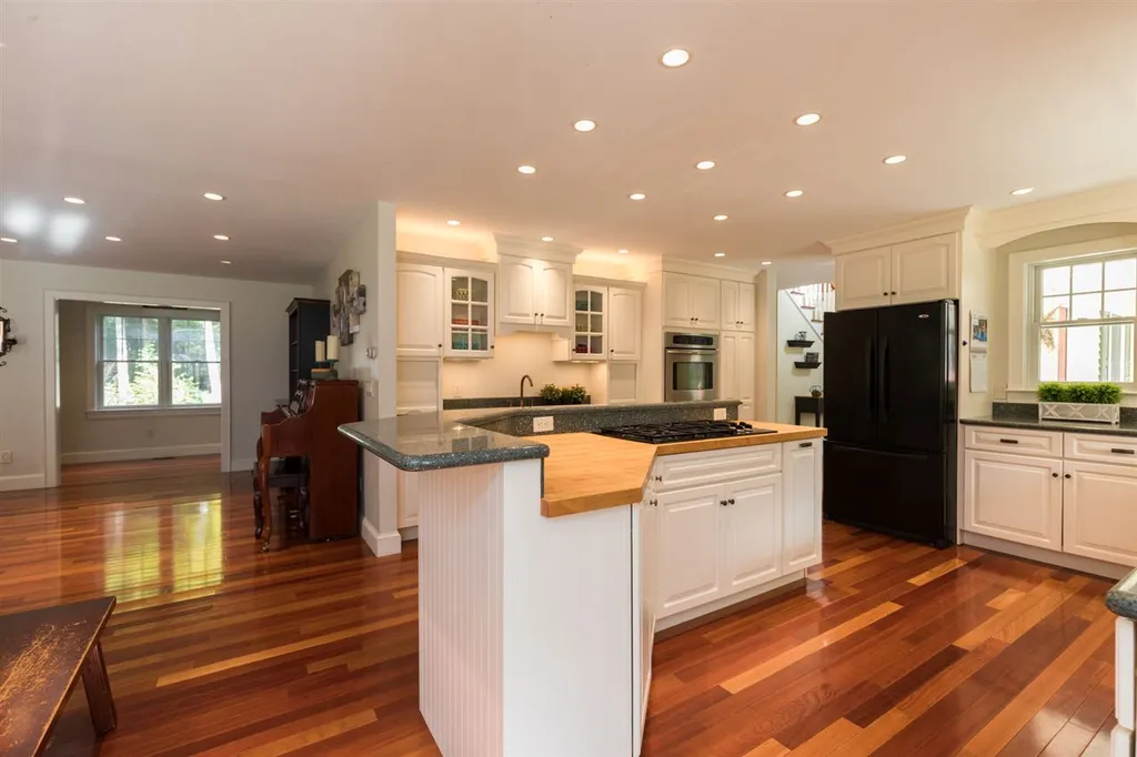 303 Reservoir Road Strafford NH 03884