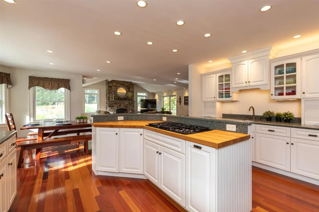 303 Reservoir Road Strafford NH 03884