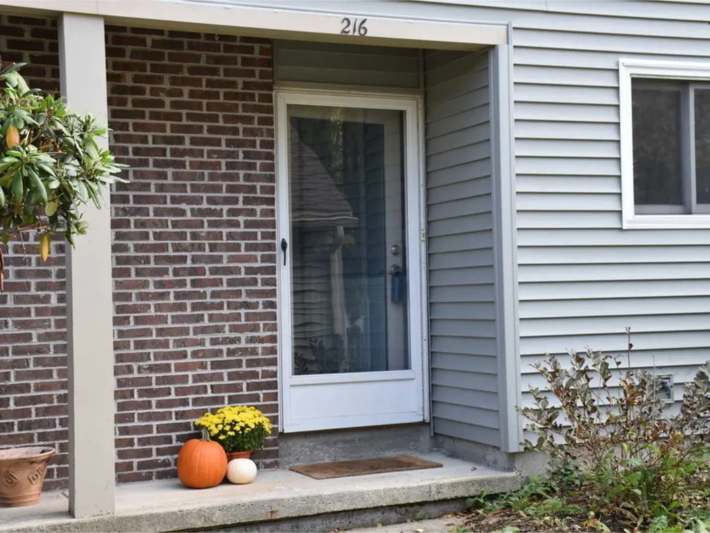 216 Locust Hill Road Shelburne VT 05482