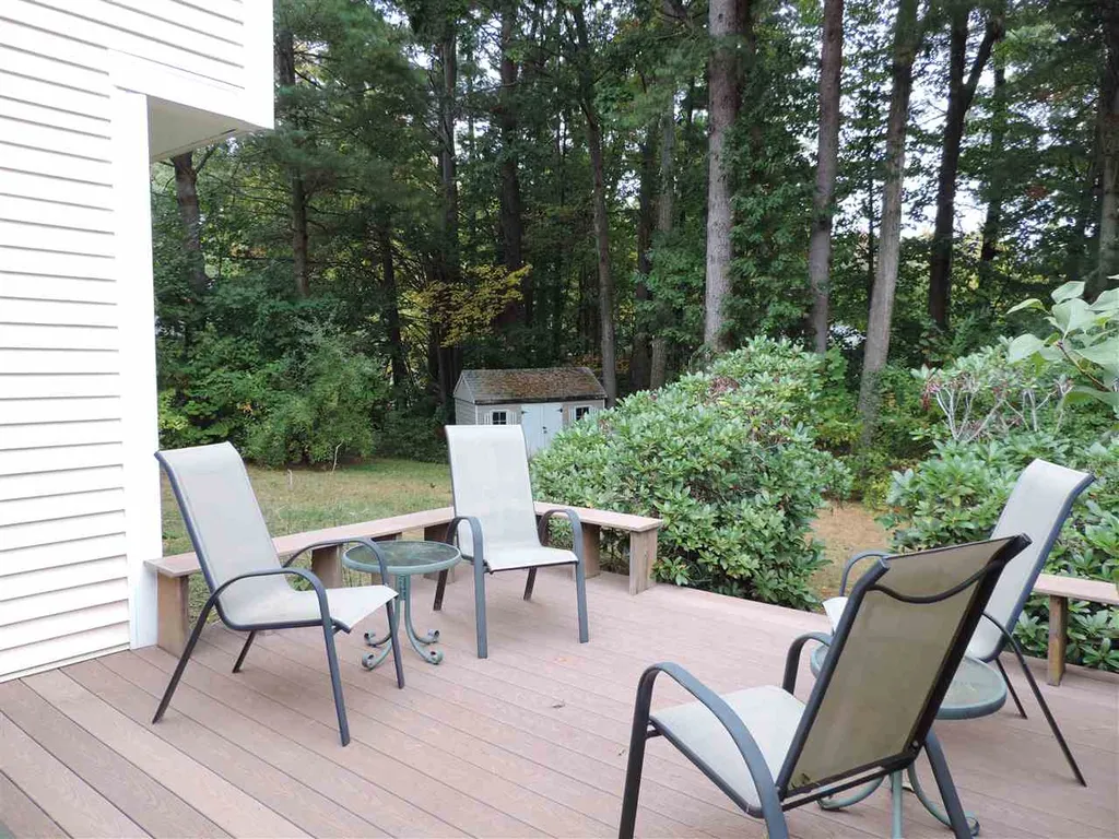 2 Clara Street Exeter NH 03833
